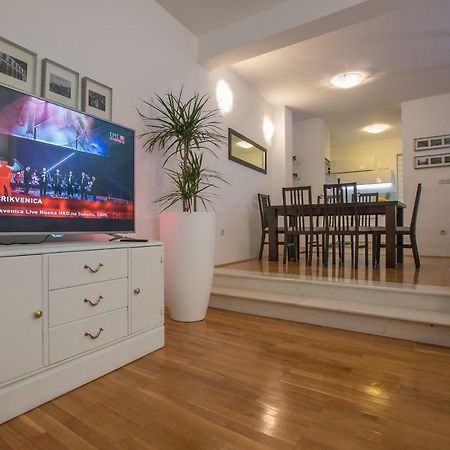 شقة Andor - Lux, Two Beautiful Terraces With Sea & Sunset View ماكارسكا المظهر الخارجي الصورة