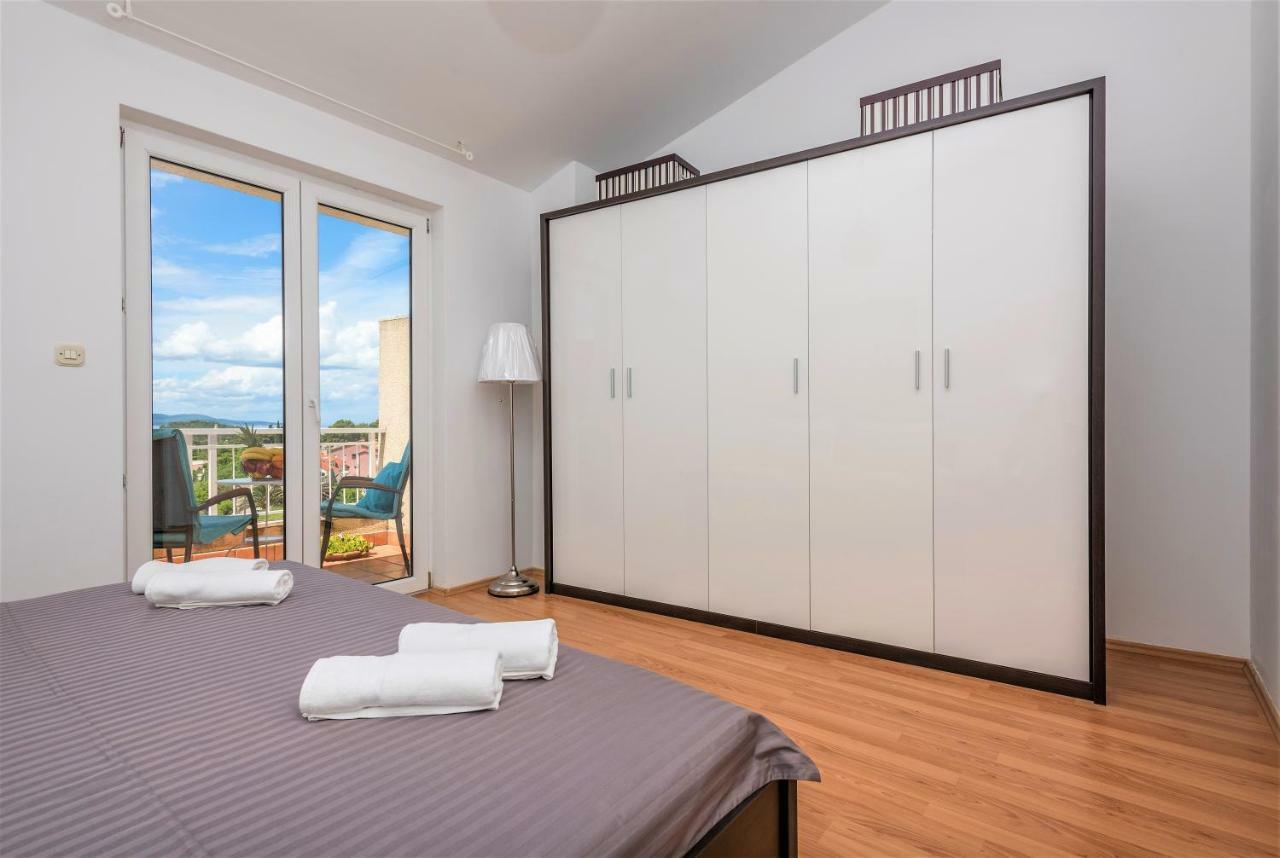 شقة Andor - Lux, Two Beautiful Terraces With Sea & Sunset View ماكارسكا المظهر الخارجي الصورة