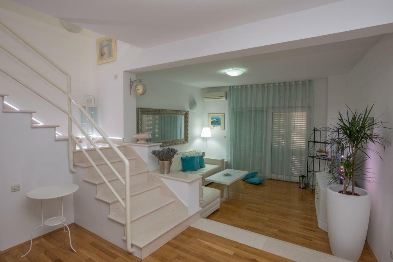 شقة Andor - Lux, Two Beautiful Terraces With Sea & Sunset View ماكارسكا المظهر الخارجي الصورة