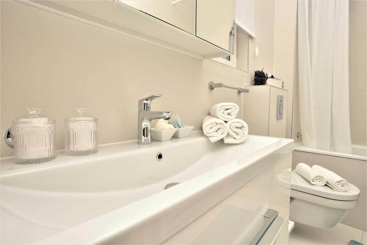 شقة Andor - Lux, Two Beautiful Terraces With Sea & Sunset View ماكارسكا المظهر الخارجي الصورة